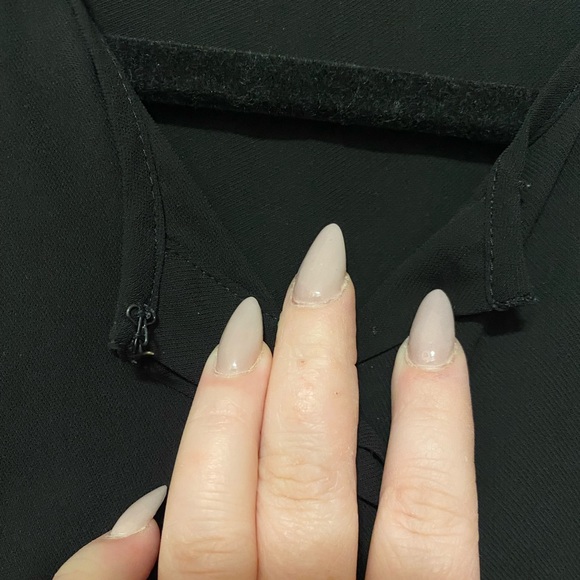 Willow & Thread dress - Picture 5 of 5